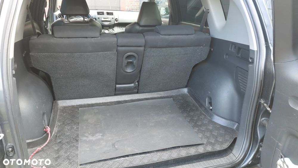 Toyota RAV4 2.0 VVT-i Luna - 11