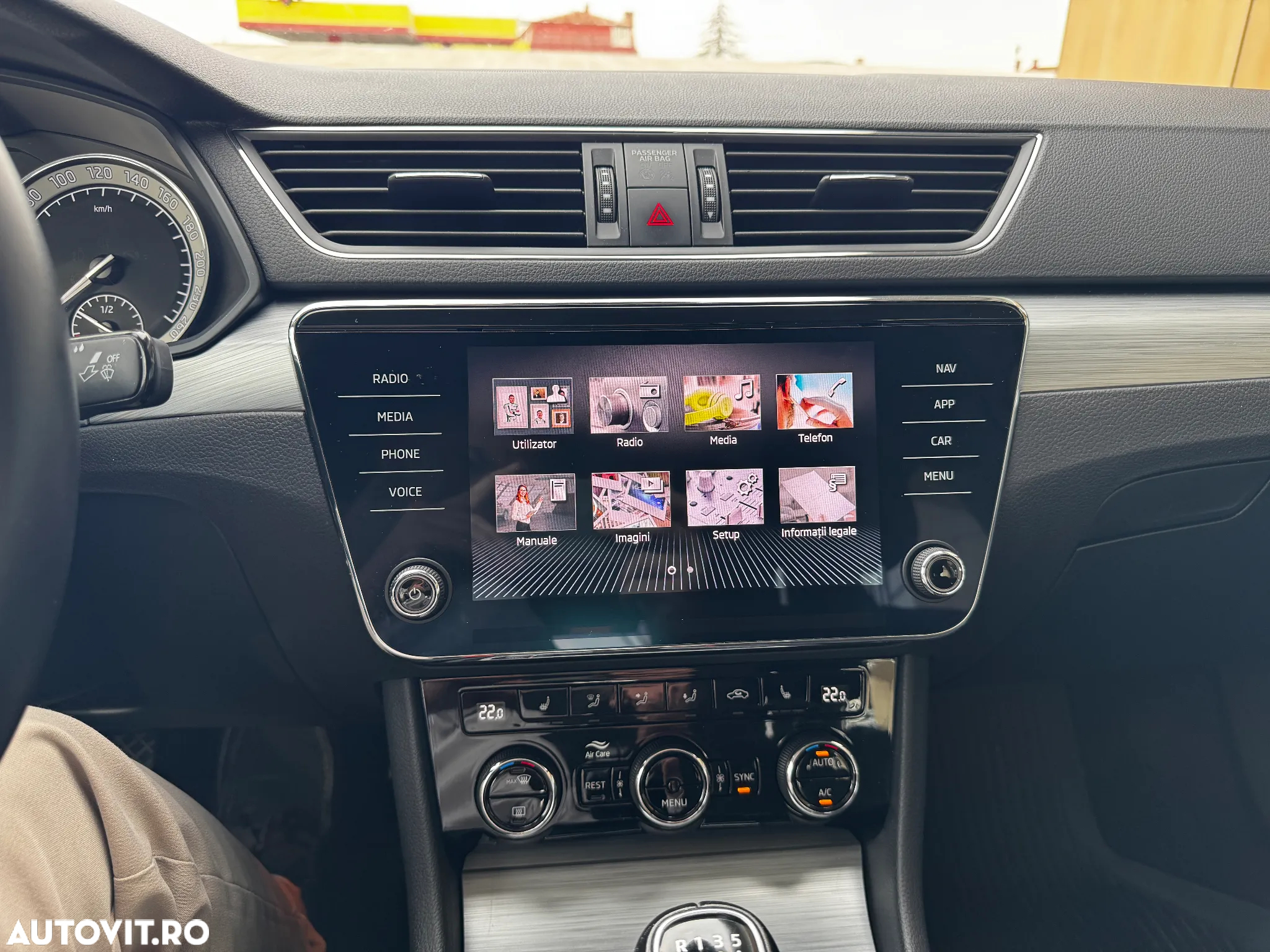 Skoda Superb 2.0 TDI Style - 14