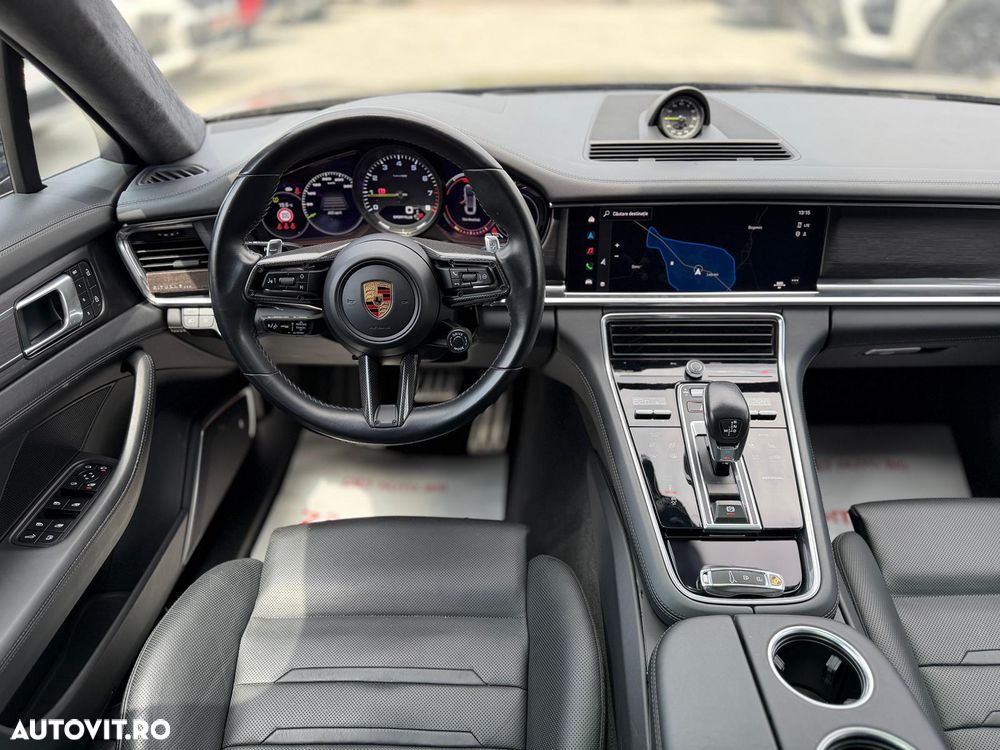 Porsche Panamera - 21