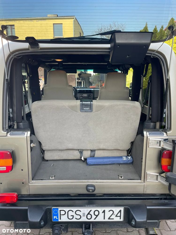 Jeep Wrangler 4.0 Sport - 11