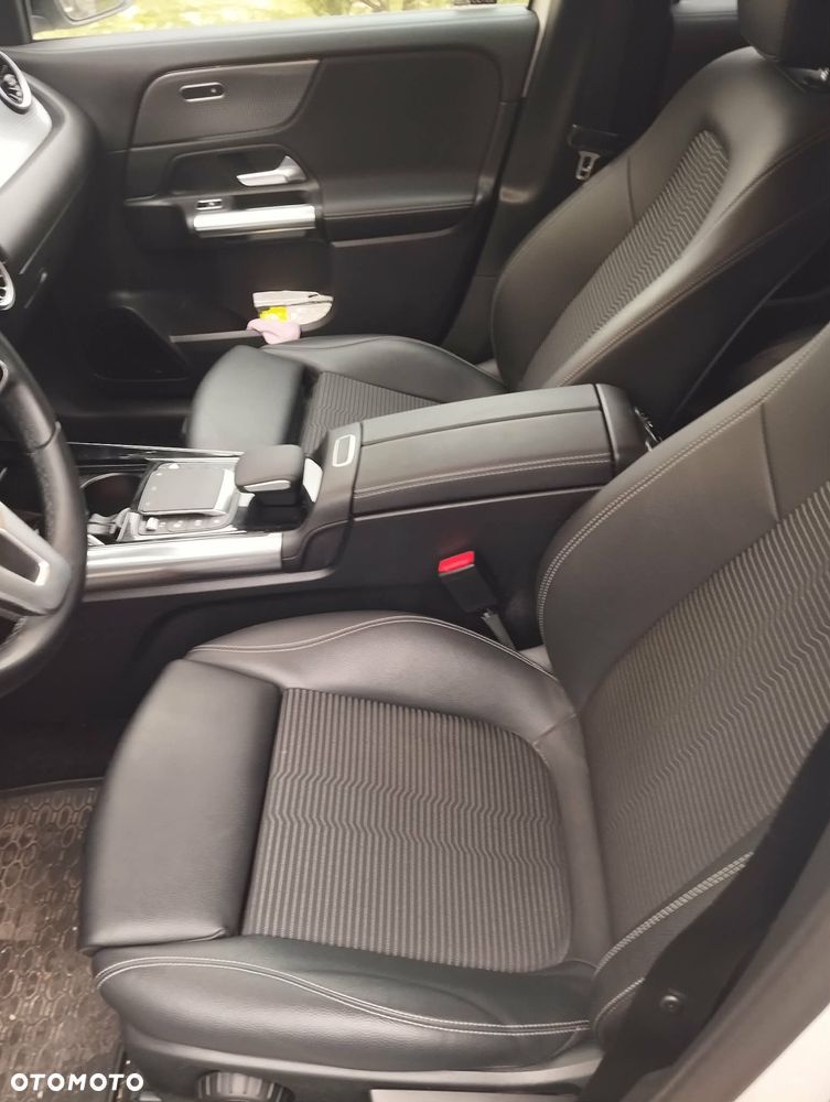 Mercedes-Benz GLA 200 Business Edition - 8
