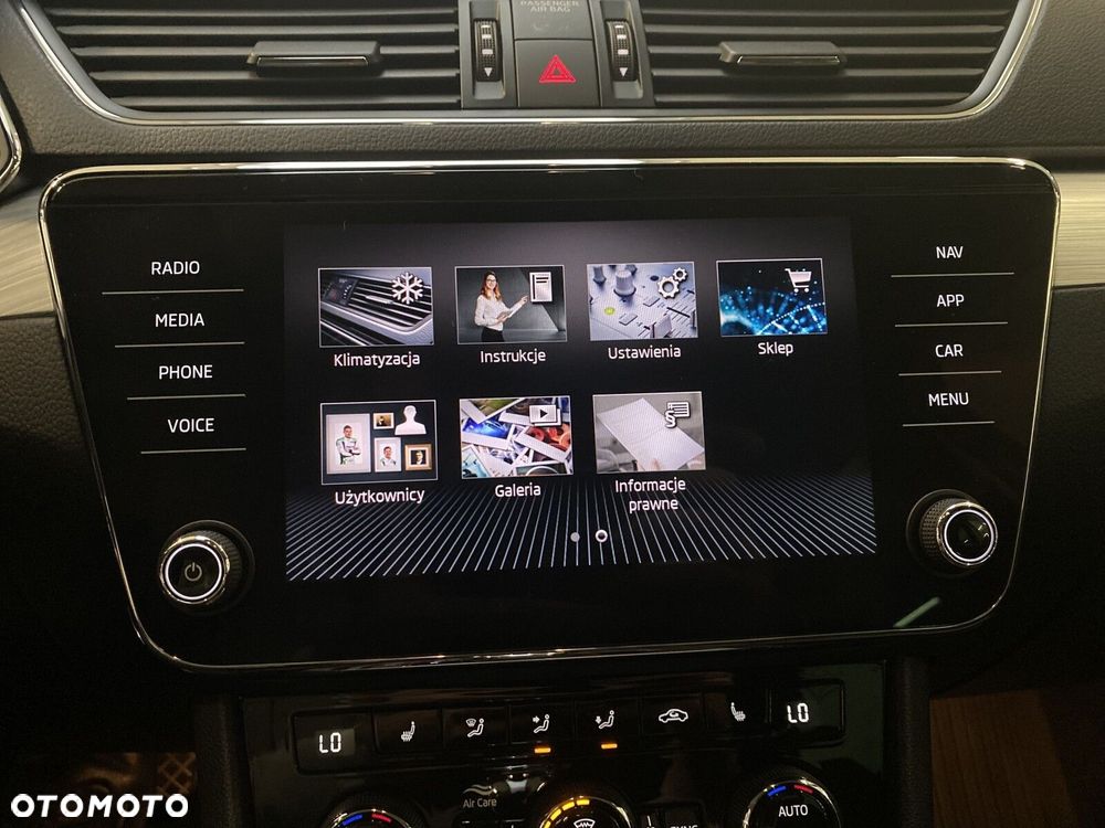 Skoda Superb 2.0 TDI SCR Ambition DSG - 16