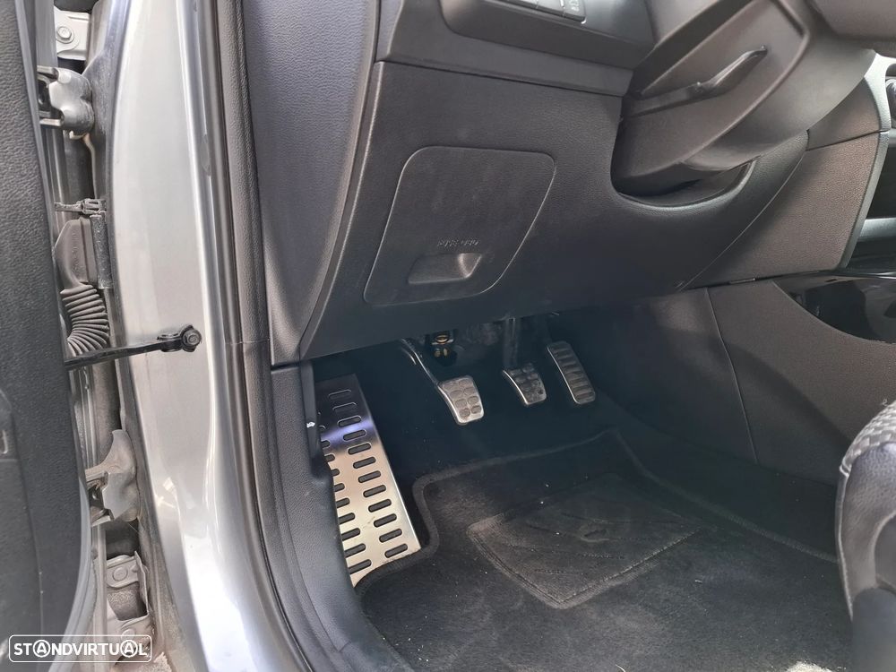 Kia Ceed SW 1.6 CRDi TX+SRF - 16