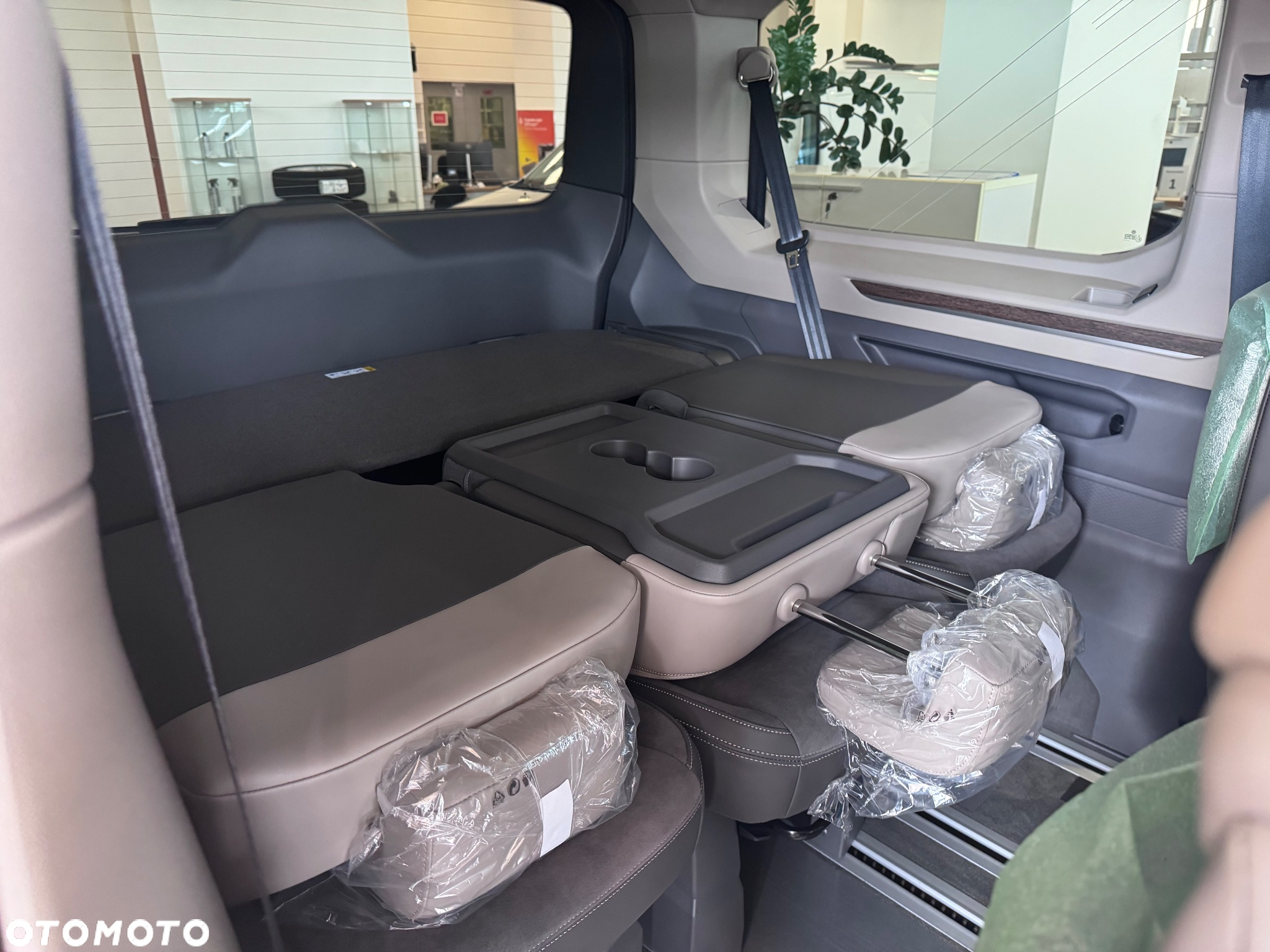 Volkswagen Multivan 2.0 TSI L2 Style DSG - 10