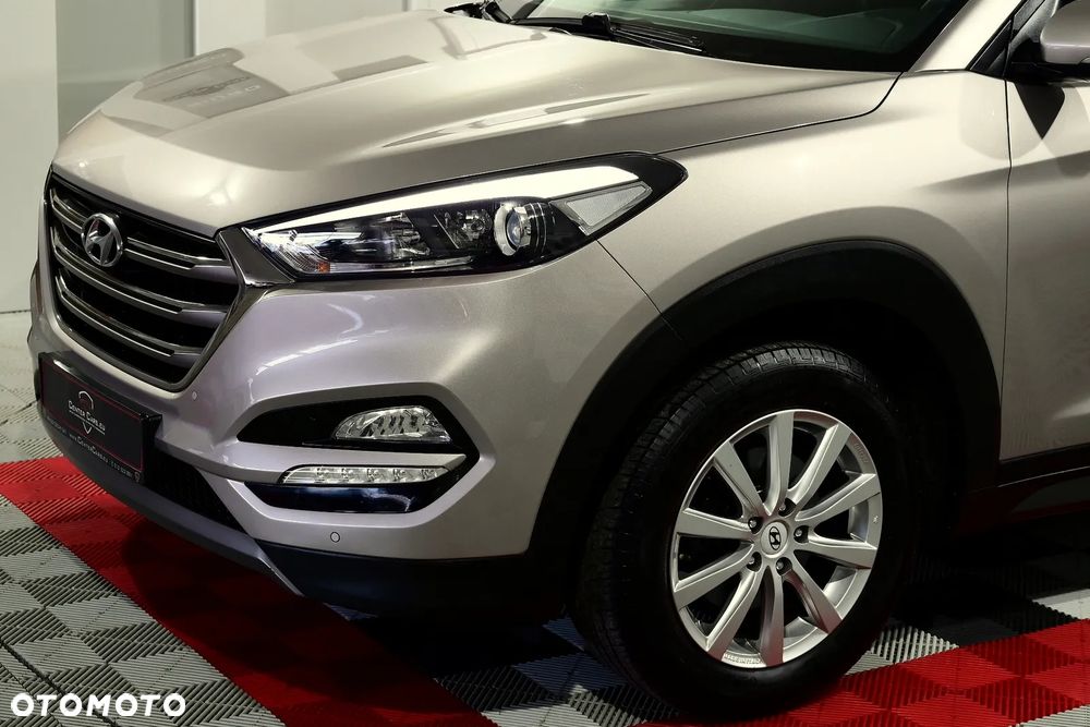 Hyundai Tucson 1.7 CRDI BlueDrive Style 2WD - 35