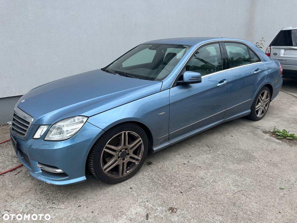 Mercedes-Benz Klasa E 350 CDI DPF 4Matic BlueEFFICIENCY 7G-TRONIC - 1