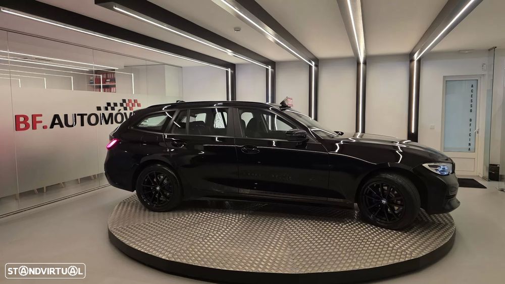 BMW 318 d Touring Auto - 8