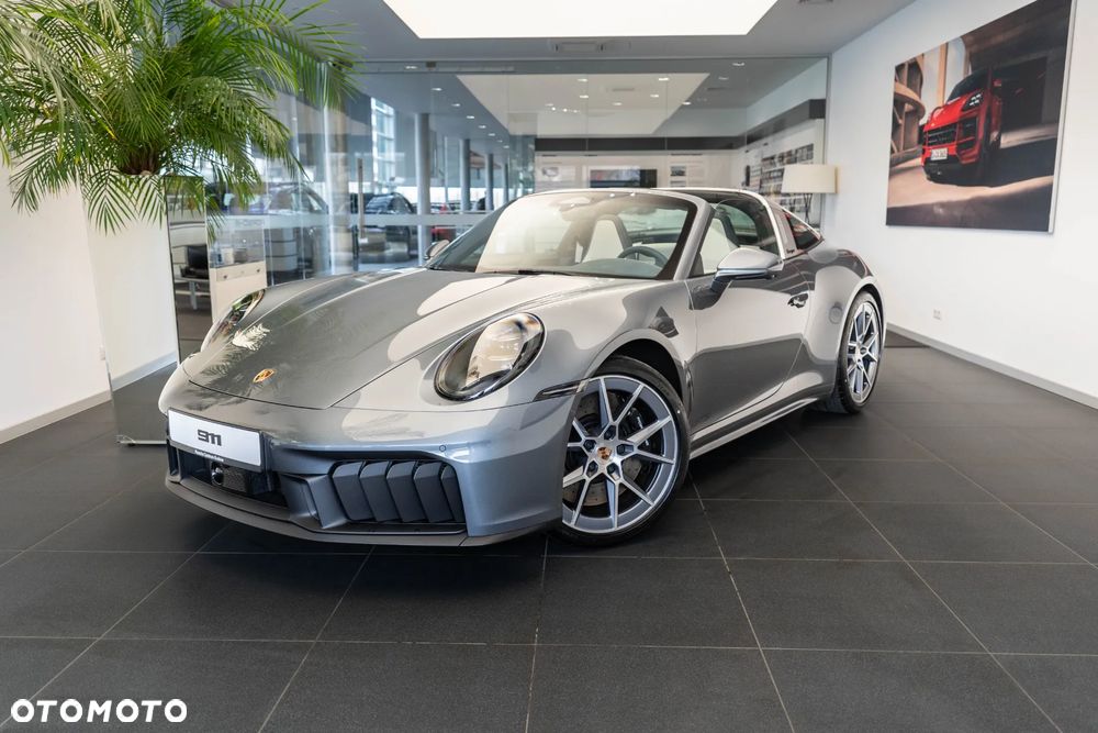 Porsche 911 Targa 4 GTS - 1
