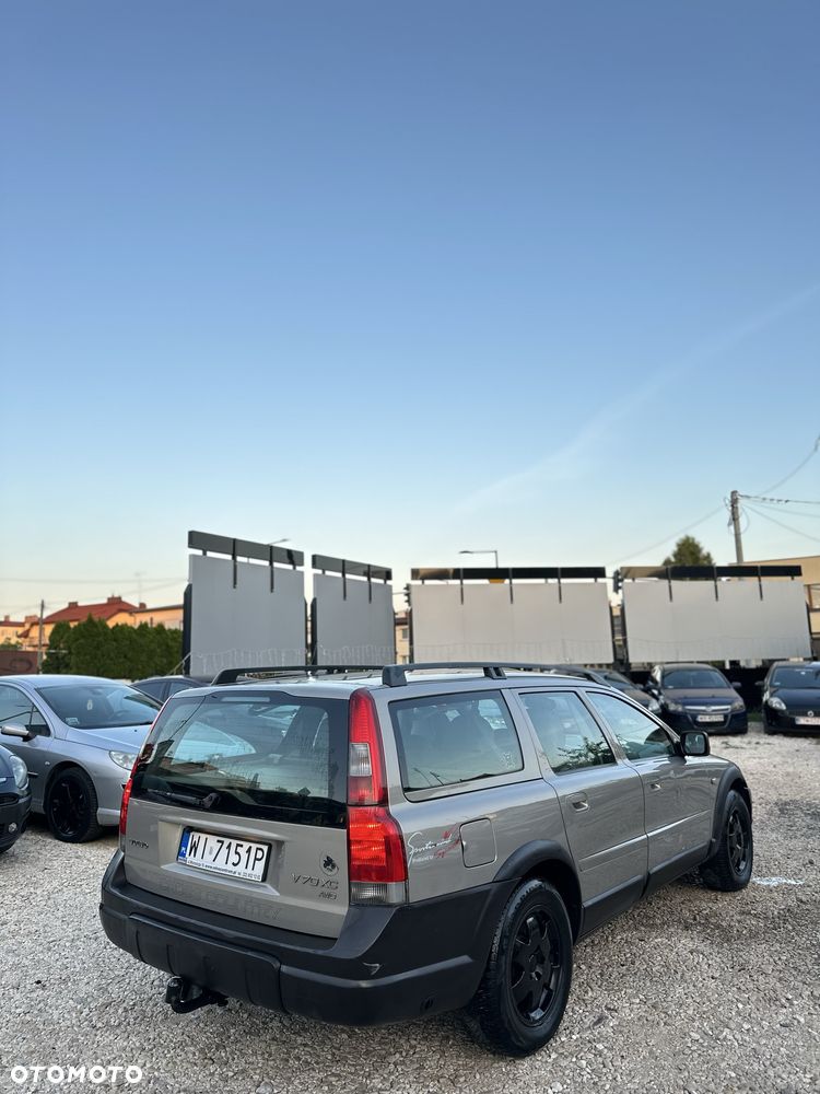 Volvo XC 70 - 4