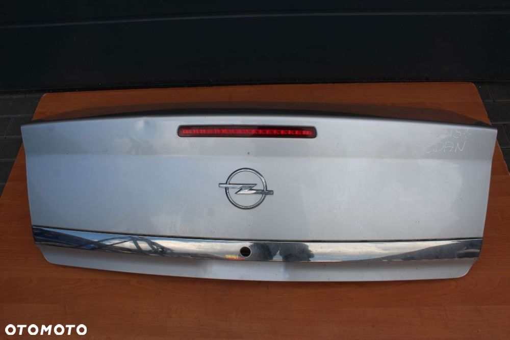 KLAPA BAGAŻNIKA TYŁ OPEL VECTRA C SEDAN Z157 - 1
