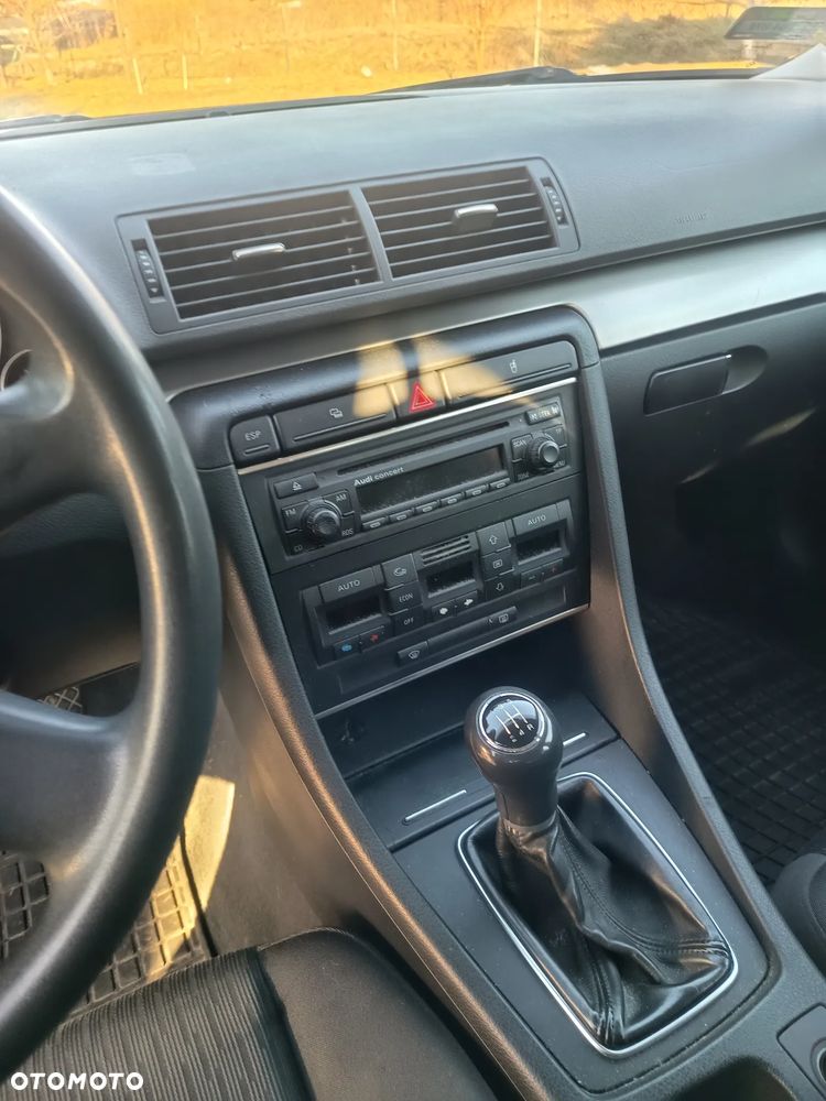 Audi A4 Avant - 5