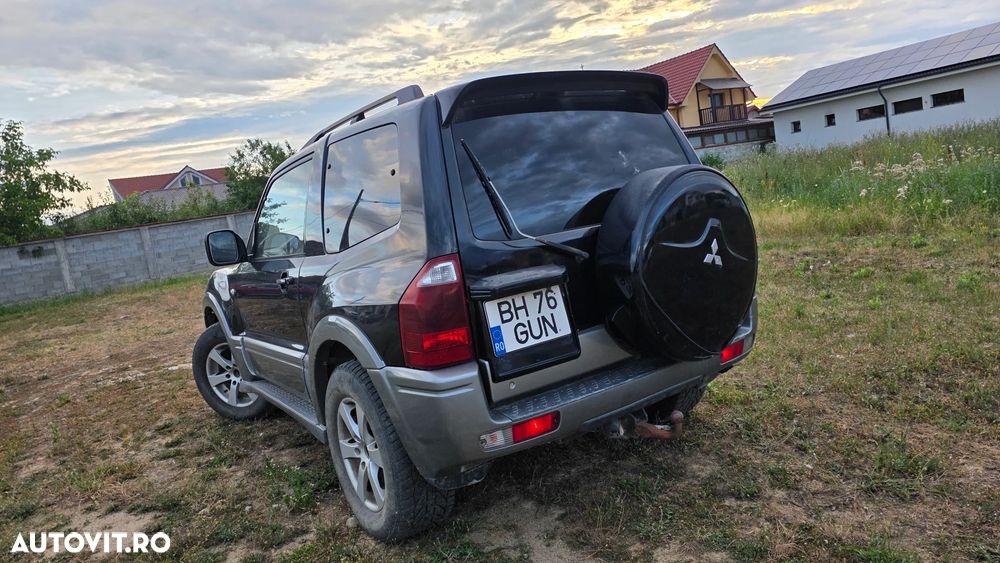 Mitsubishi Pajero 3.2 DI-D Automatik Dakar - 10