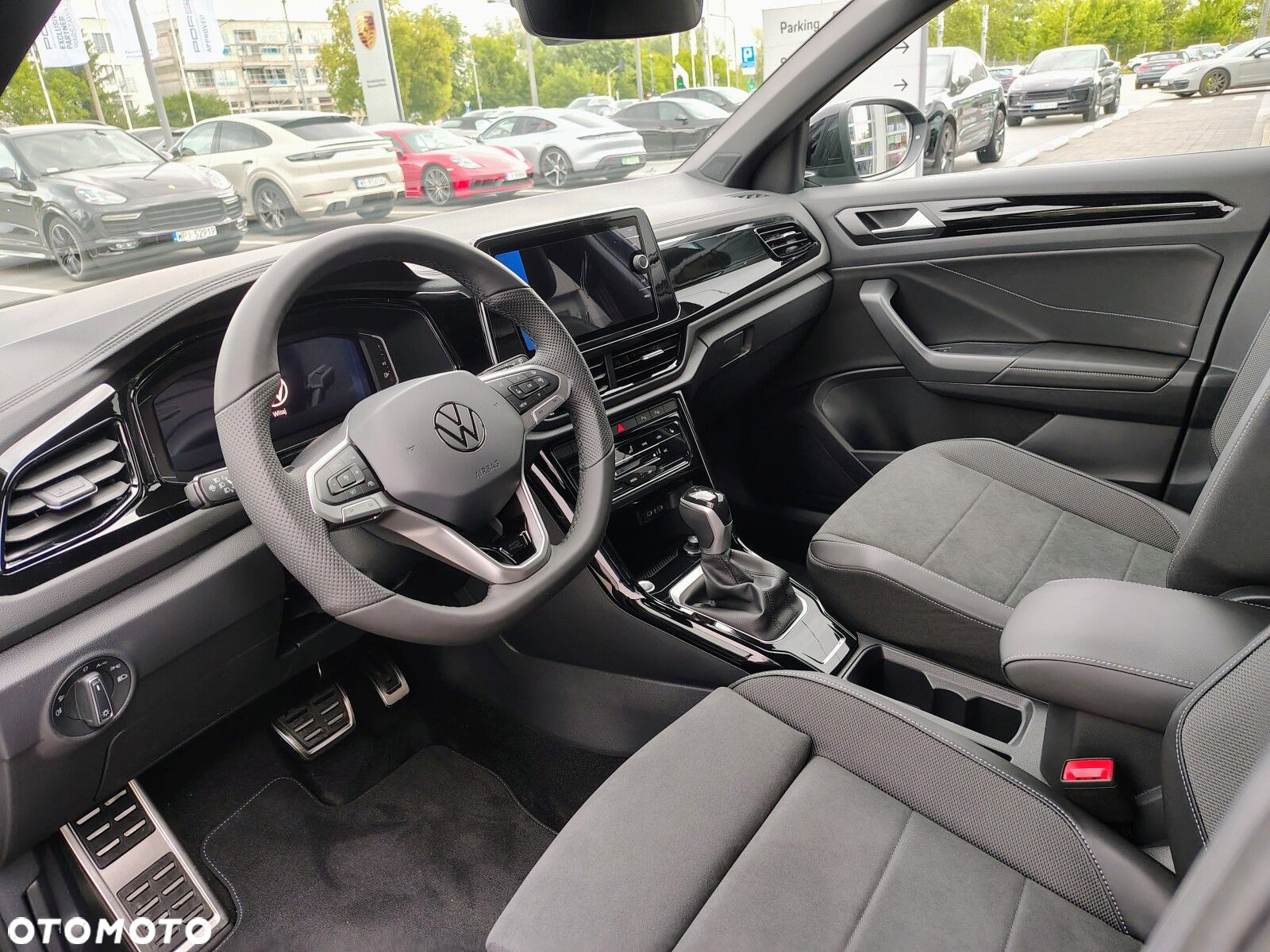 Volkswagen T-Roc - 11