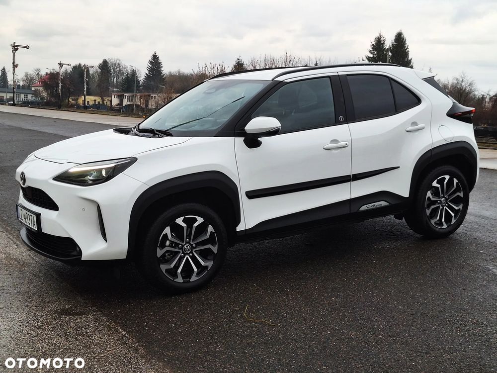 Toyota Yaris Cross 130 1.5 VVT-i Team Deutschland - 12