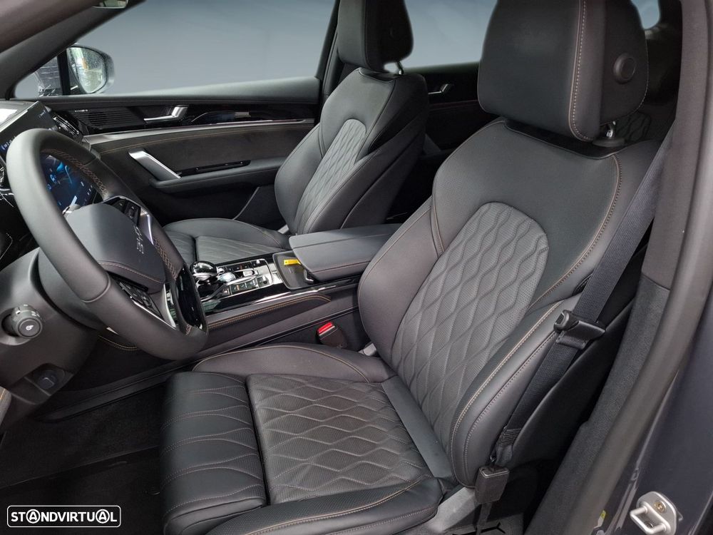 BYD Tang 108.8 kWh AWD Flagship — fotografia 11