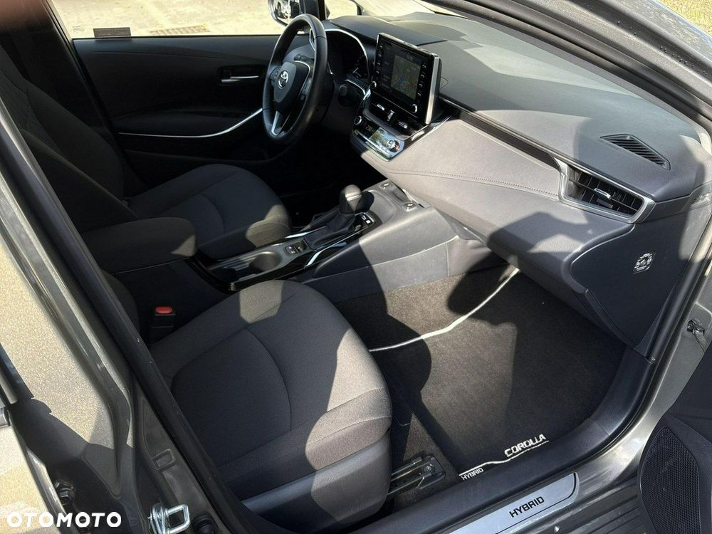 Toyota Corolla 1.8 Hybrid Comfort - 31