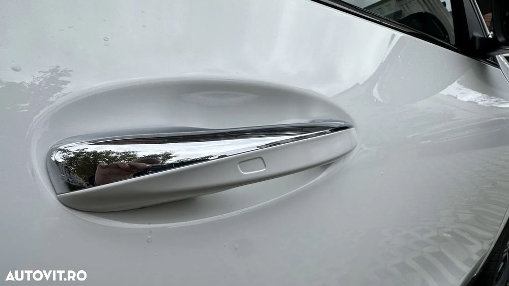 Mercedes-Benz GLA - 27