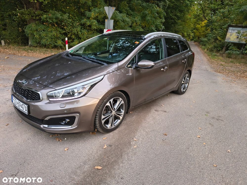 Kia Ceed - 1