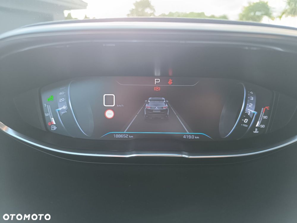 Peugeot 3008 1.6 PureTech GPF Allure S&S EAT8 - 11