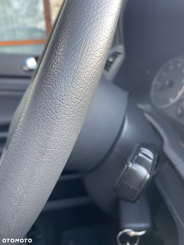 Volkswagen Golf - 30