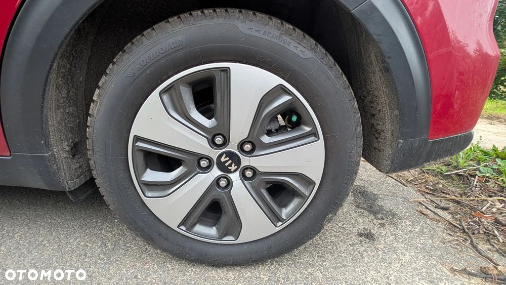Kia Niro 1.6 GDI Hybrid M - 27