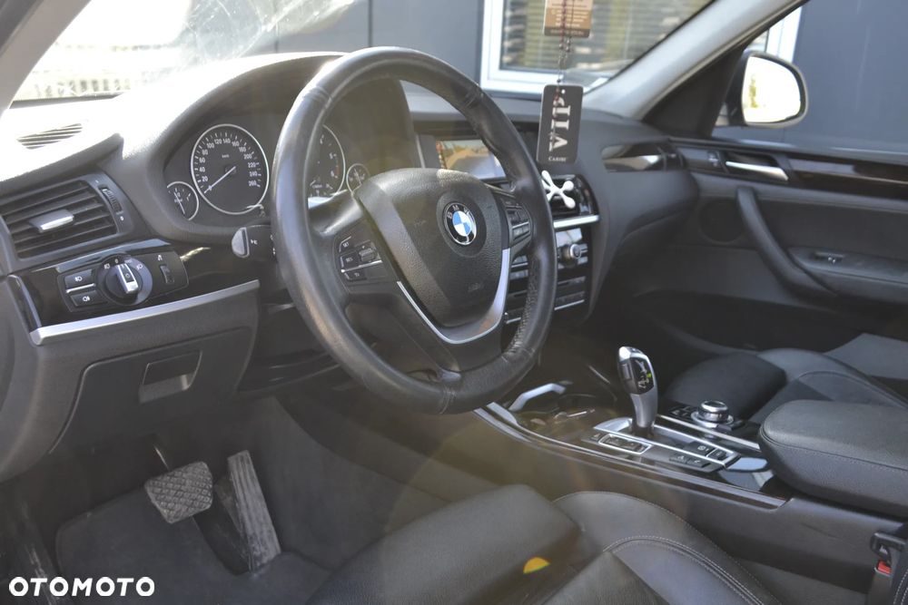 BMW X3 xDrive20d xLine - 24