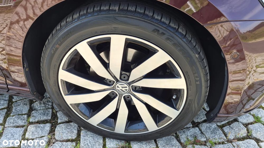 Volkswagen Passat 2.0 TDI BMT Comfortline - 10