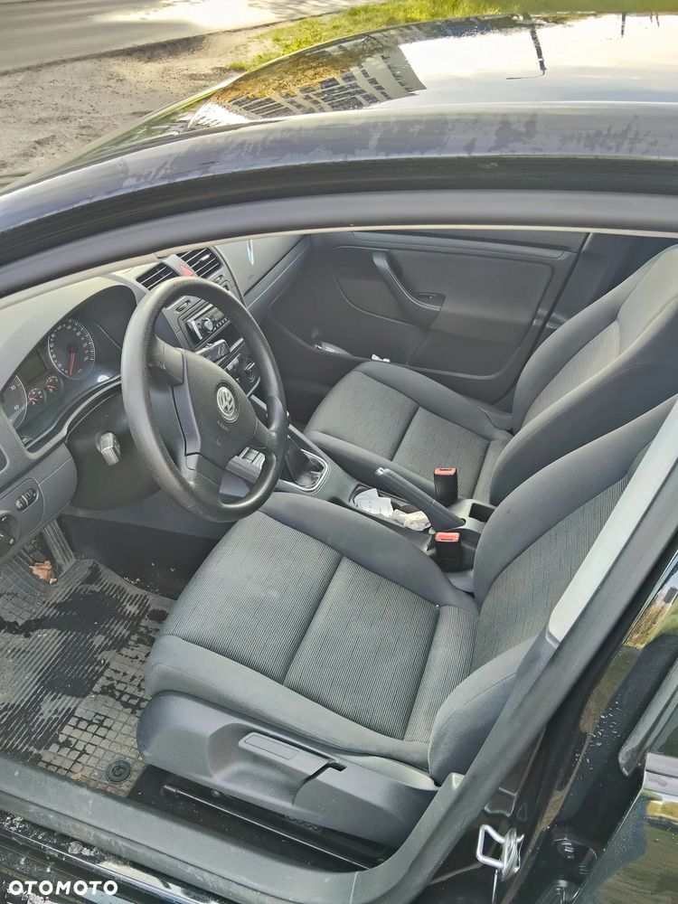 Volkswagen Golf 2.0 TDI Comfortline - 4