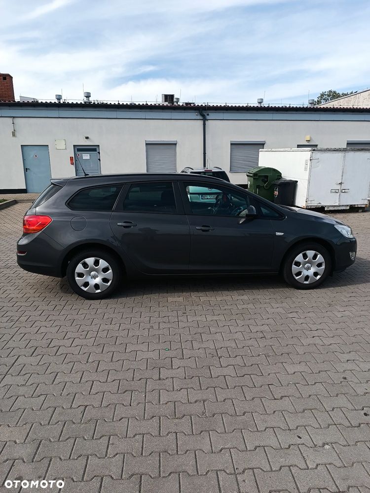 Opel Astra 1.4 Turbo - 11