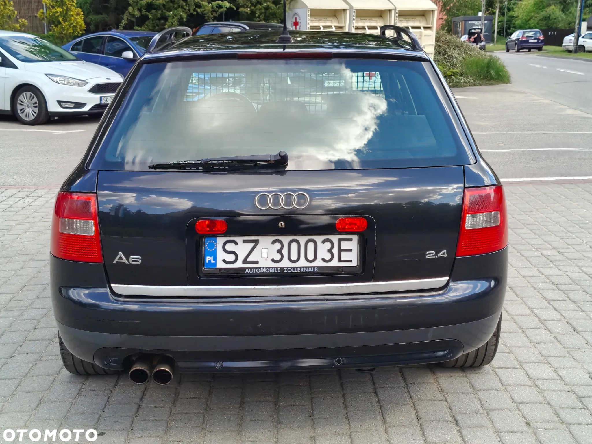Audi A6 Avant 2.4 - 12