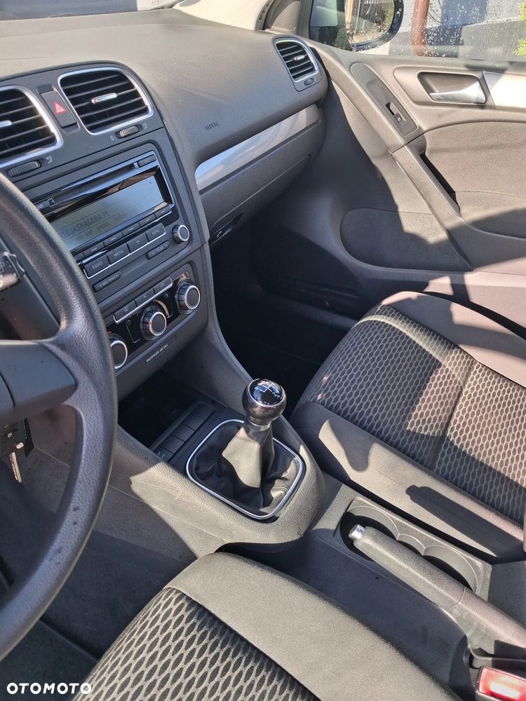 Volkswagen Golf - 10