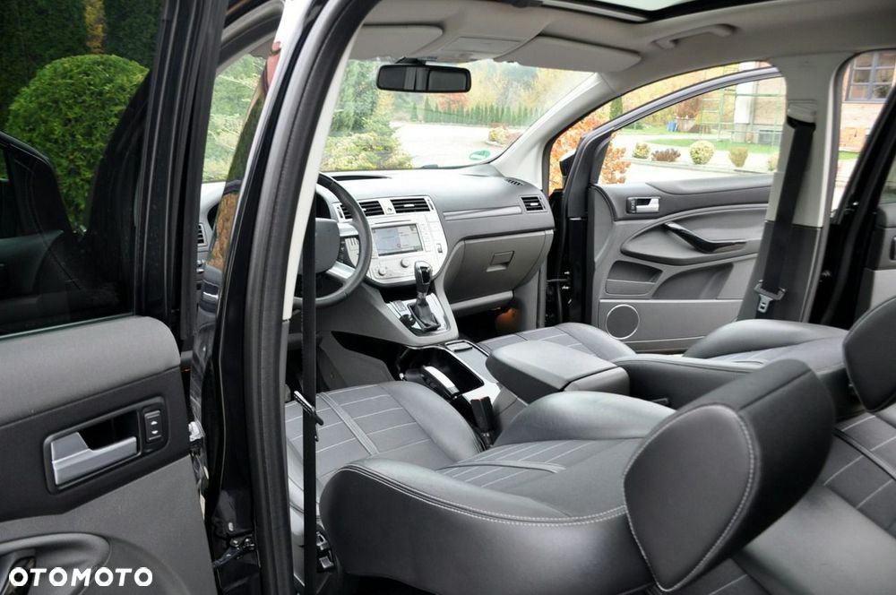 Ford Kuga - 27