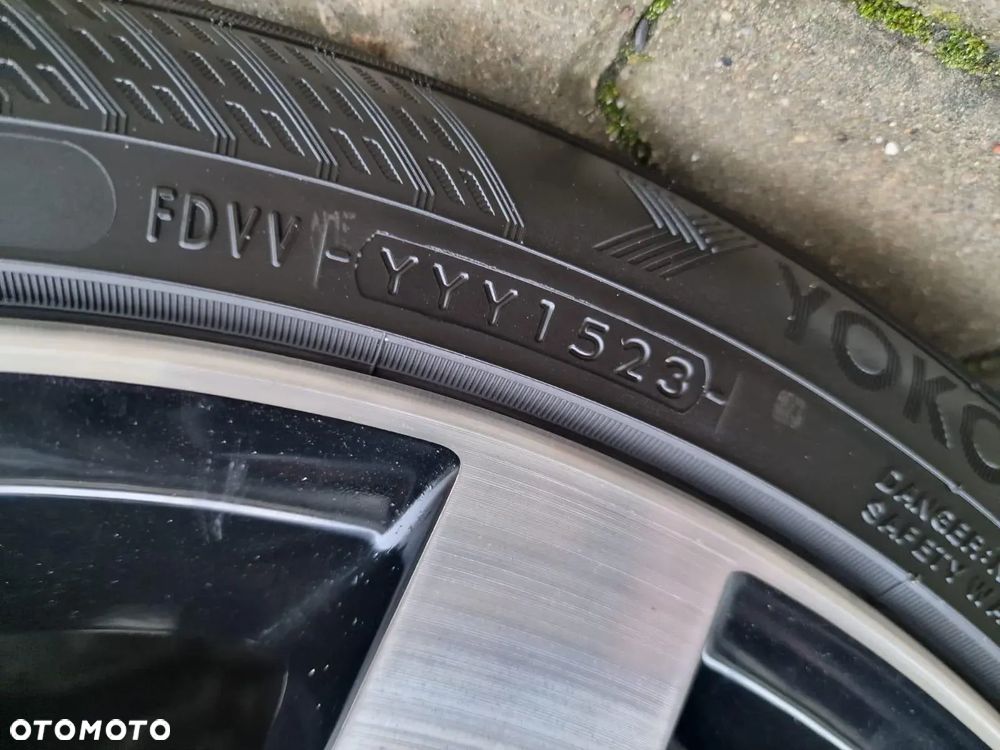 Volkswagen Passat - 16