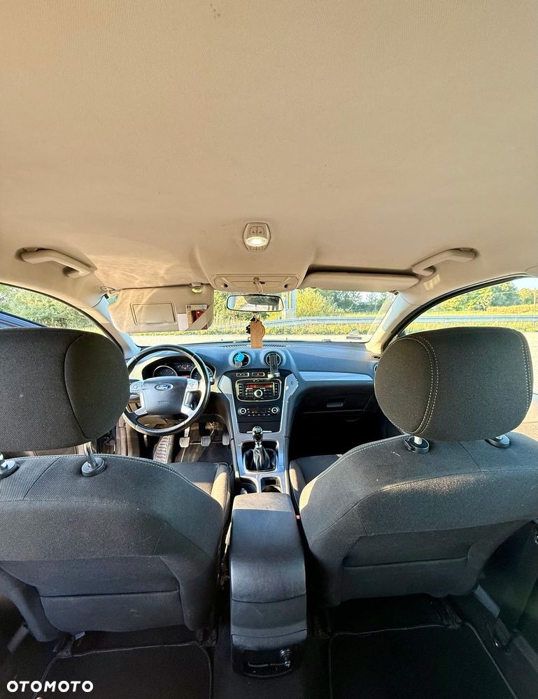 Ford Mondeo - 8