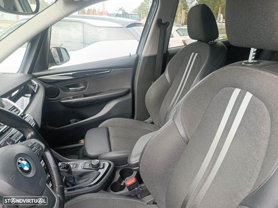 BMW 216 Gran Tourer d 7L - 6