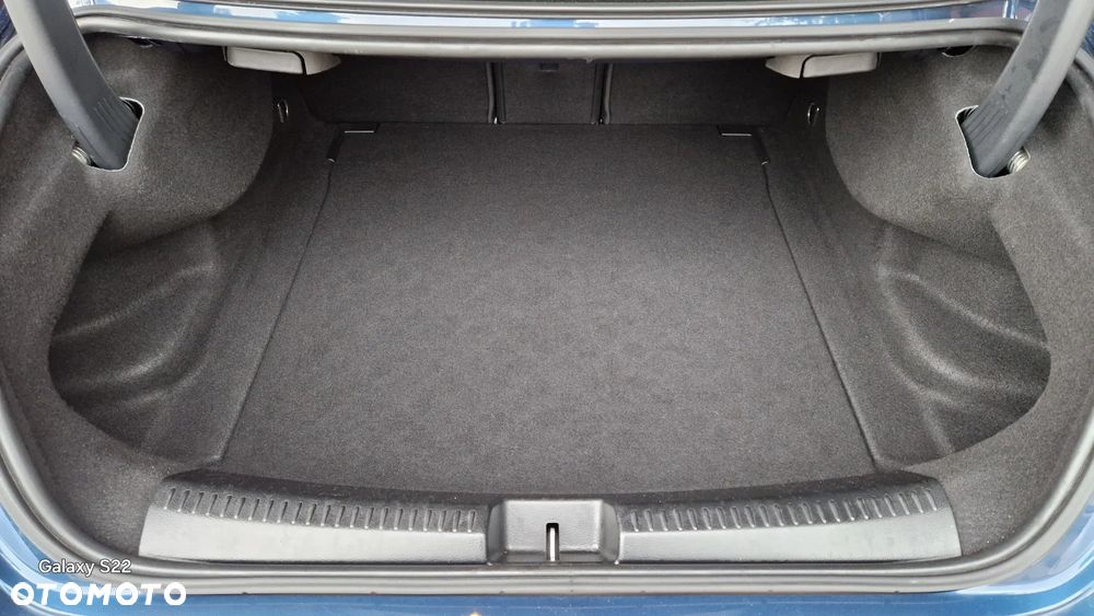 Mercedes-Benz CLA 180 7G-DCT - 15