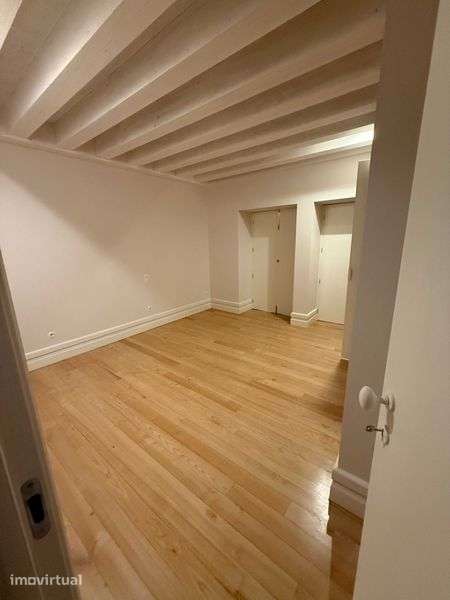 apartamento t3  R. de Mouzinho da Silveira 180 - Grande imagem: 2/12