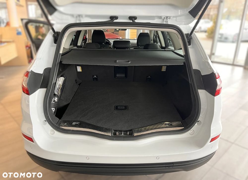 Ford Mondeo 2.0 TDCi Titanium PowerShift - 29