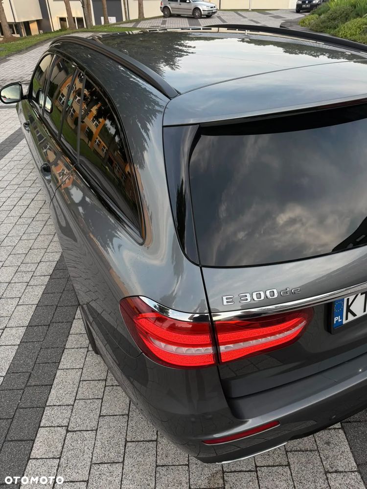 Mercedes-Benz Klasa E 300 de AMG - 11
