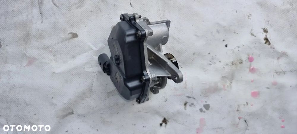 Wąż Rura Intercoolera 05L131111A - 2