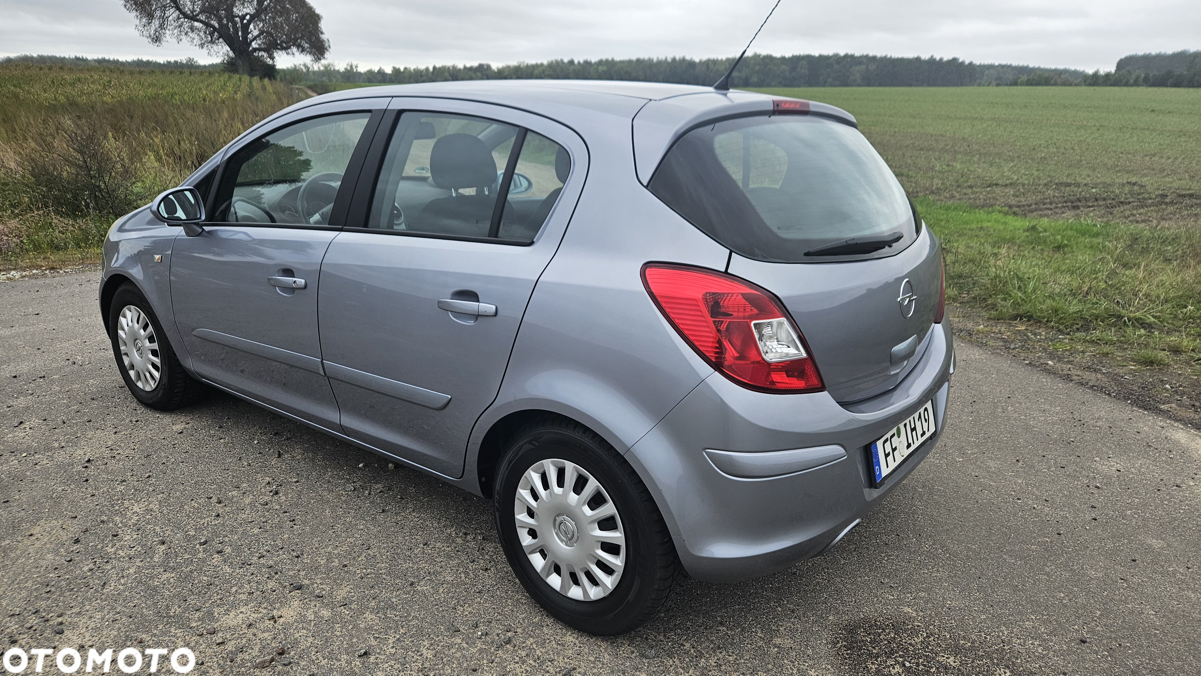 Opel Corsa 1.2 16V Cool - 12