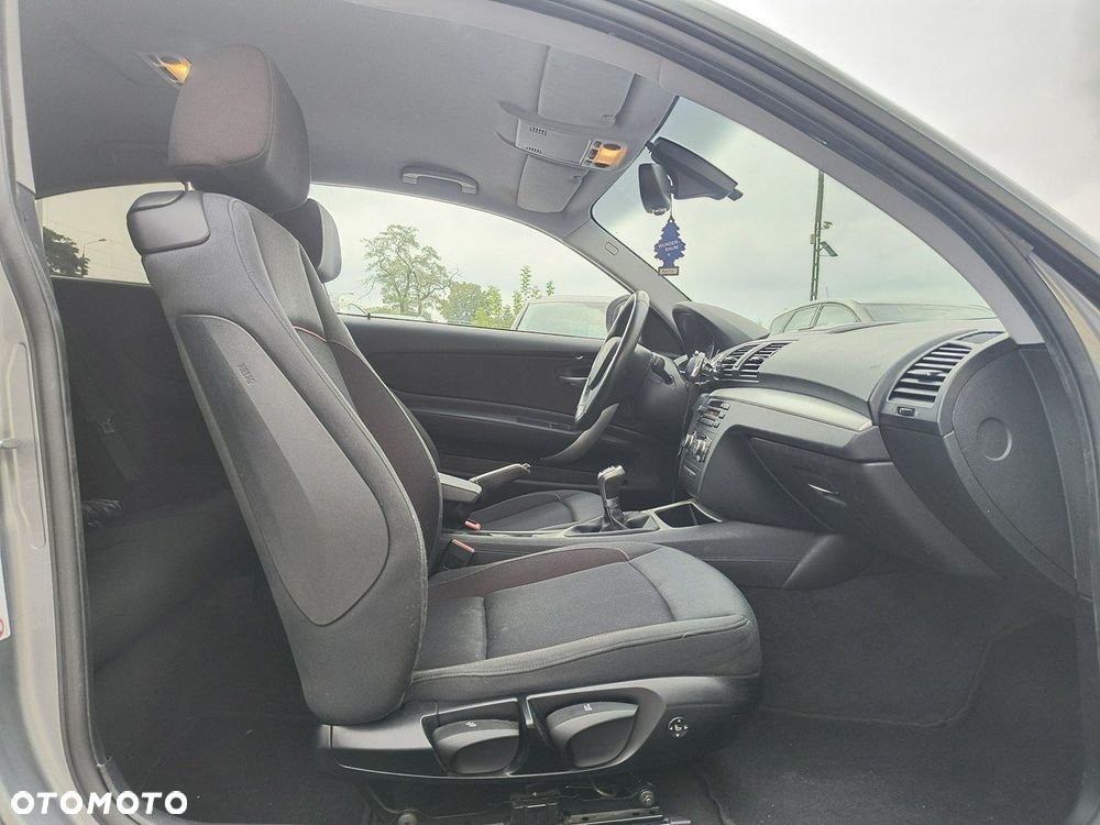 BMW Seria 1 118d Sport Line - 11