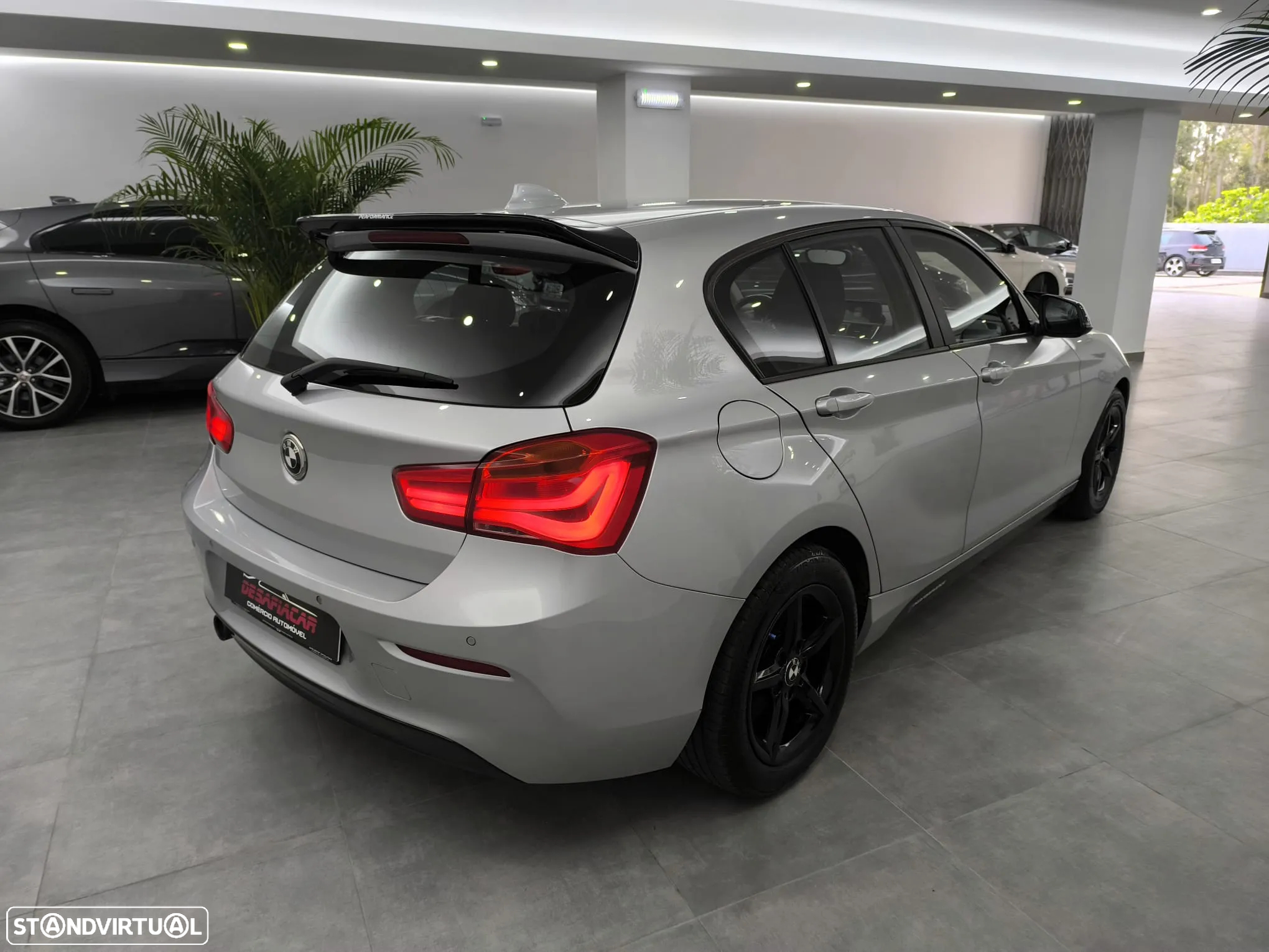 BMW 116 d Line Sport - 18
