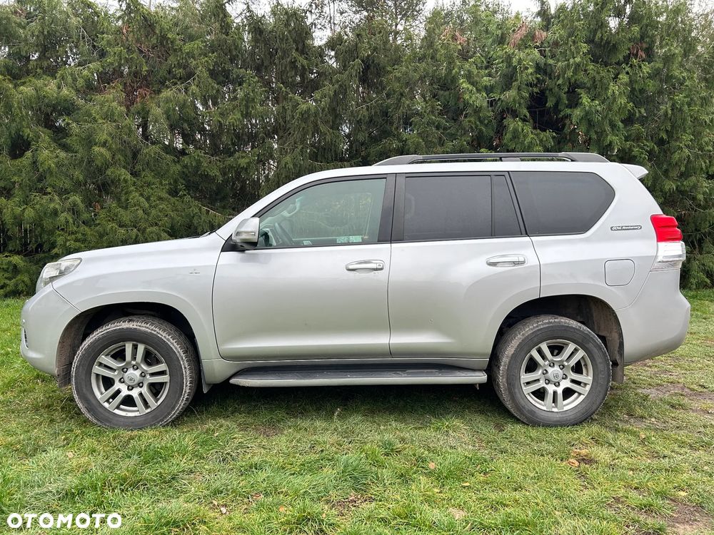 Toyota Land Cruiser LC 3.0 D-4D Prestige - 2