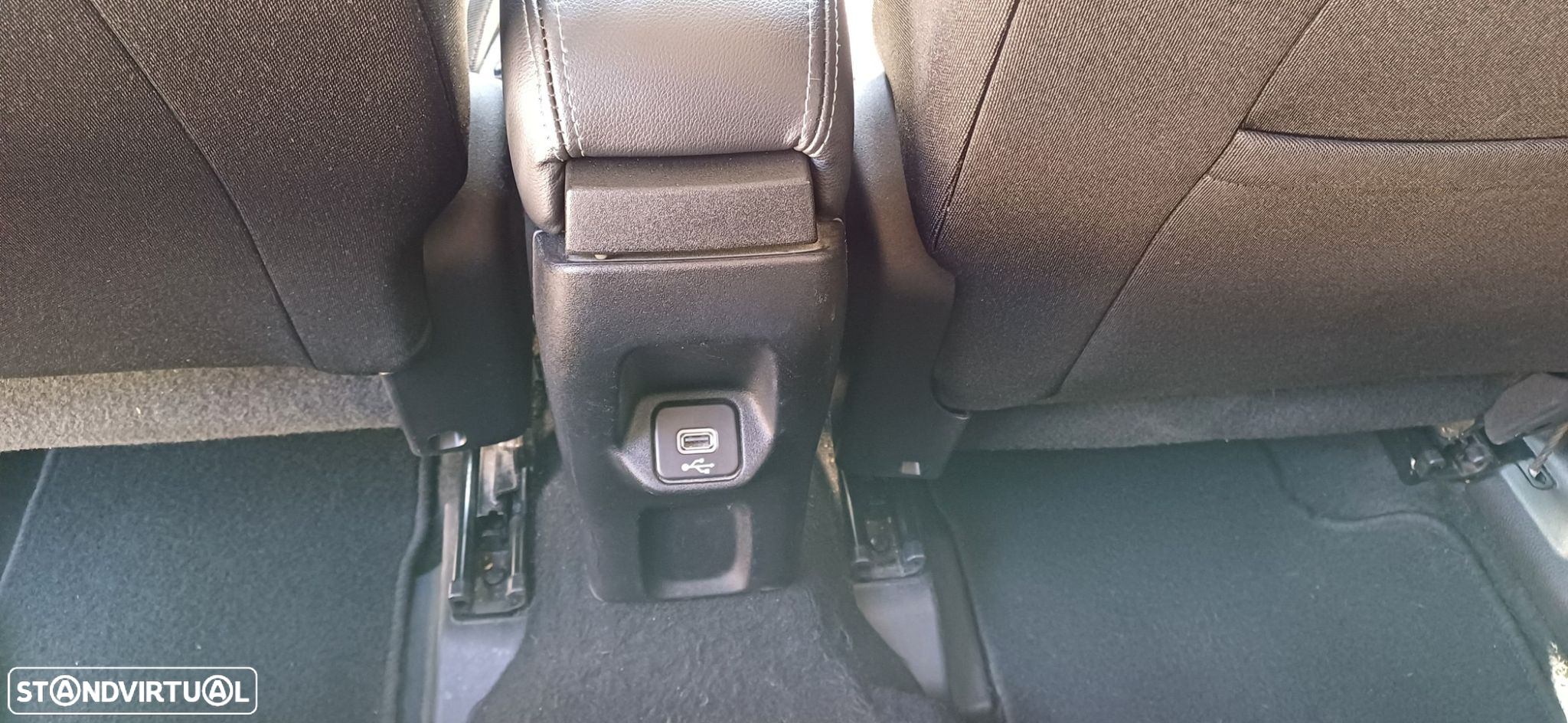 Jeep Renegade 1.6 MJD Limited S DCT - 22
