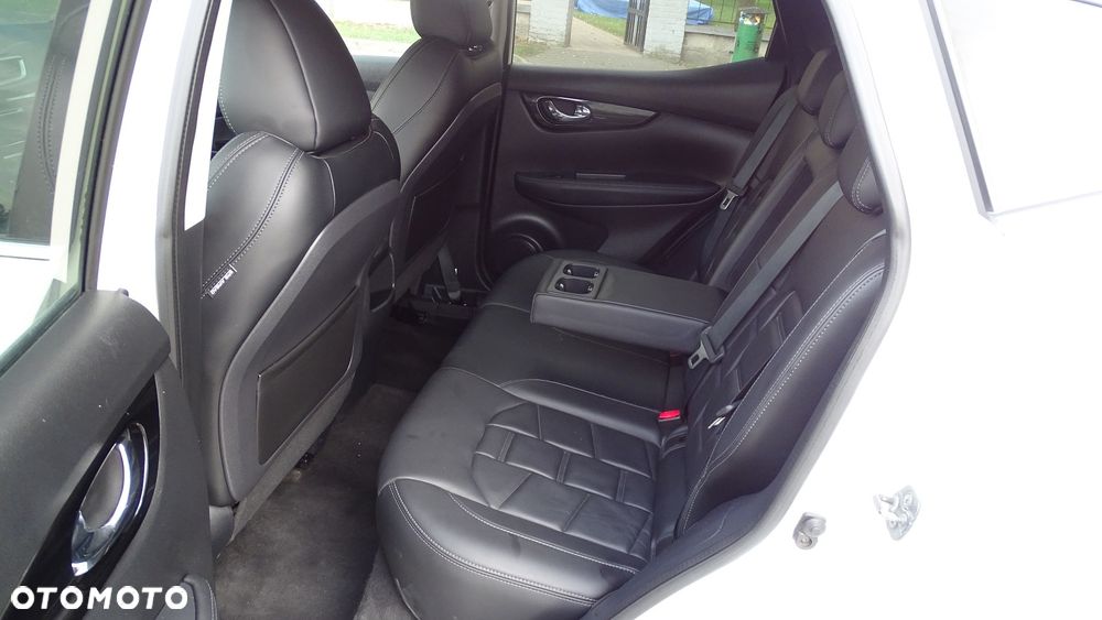 Nissan Qashqai 1.5 dCi DPF acenta - 14