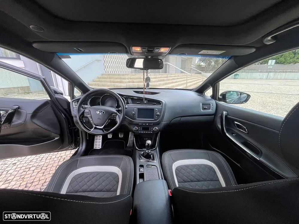 Kia Ceed SW 1.0 T-GDI GT Line - 13