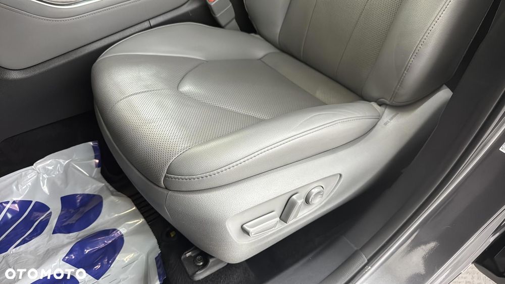 Toyota Highlander 2.5 Hybrid Prestige - 13