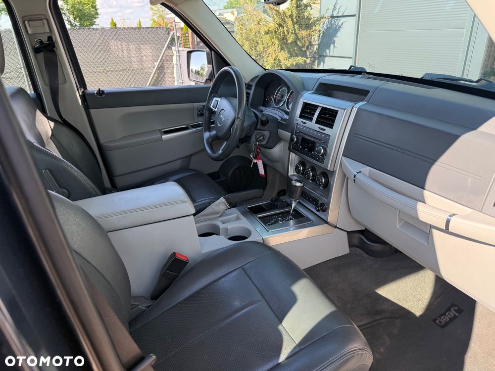 Jeep Cherokee 3.7 Limited - 22