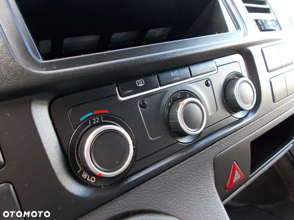 Volkswagen Transporter - 19